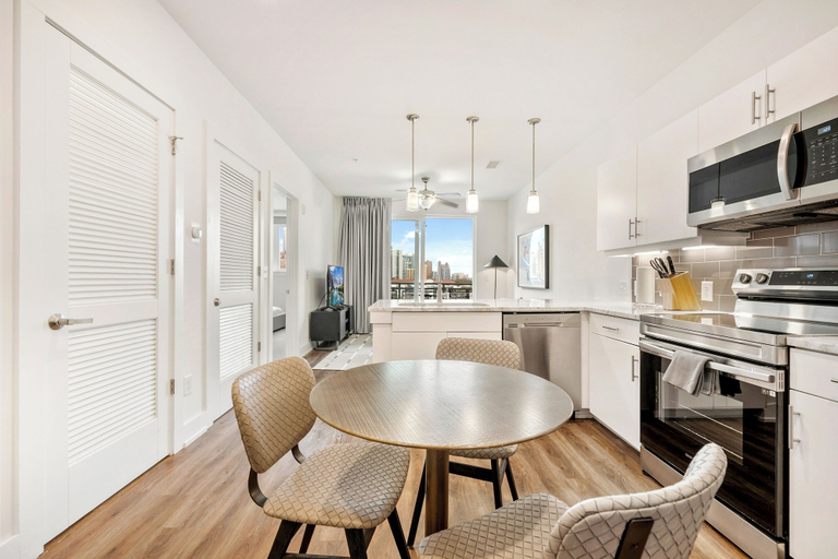 Others 5, Dorsen Stay, Atlanta