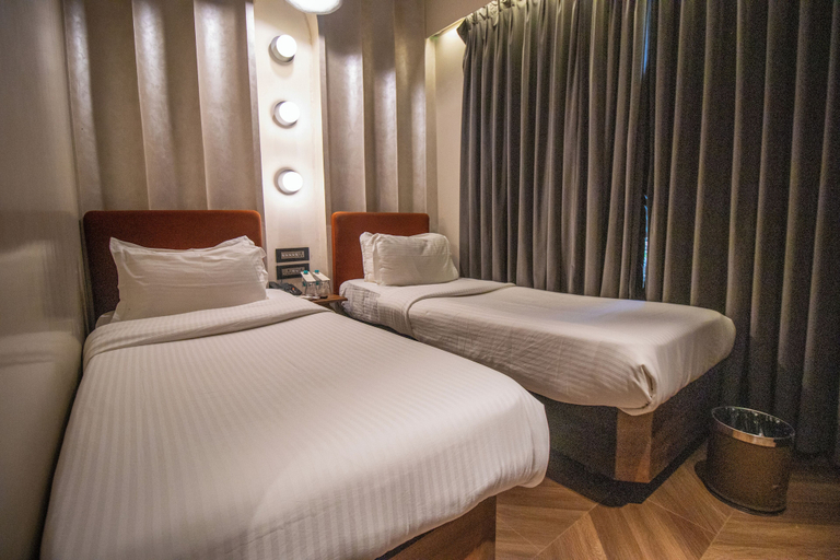 Bedroom 2, White Pearl Colaba, Mumbai City