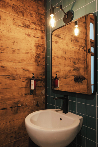 Bathroom 4, Kiketi Farm Hotel, Gardabani