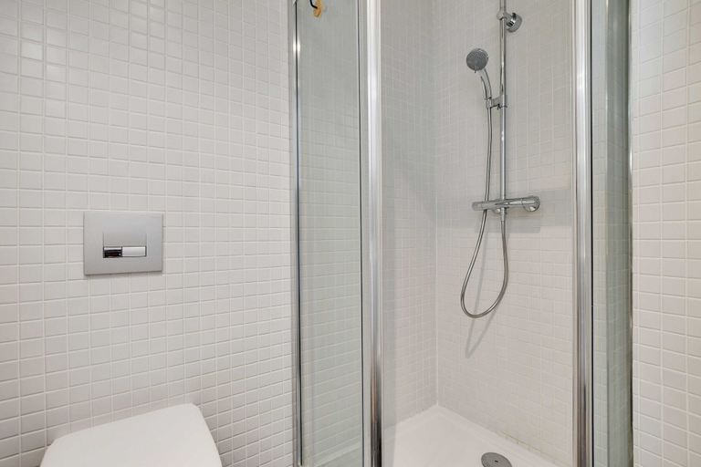Bathroom 5, Comfort Studio in a Premium Residence- Sport/rooftops, Paris