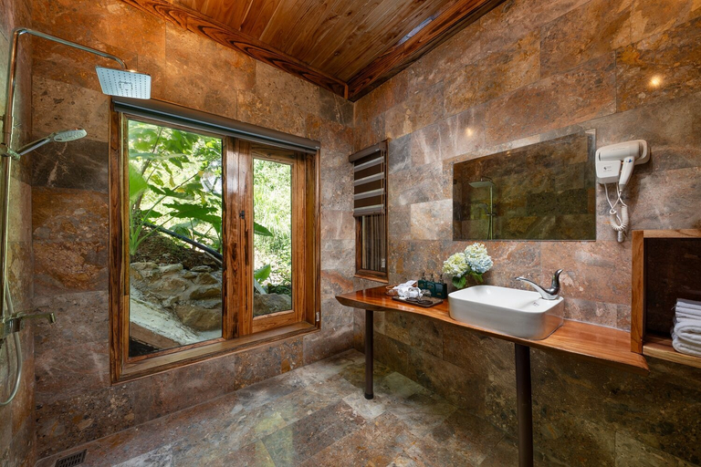 Bathroom 5, Asia Tropical Resort, Bá Thước