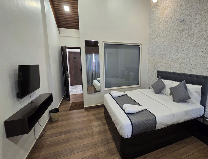 Bedroom 2, M Beach Resort, South Goa