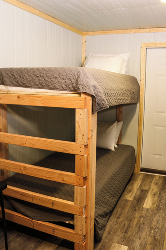 Bedroom 2, Simple Stay, Calhoun