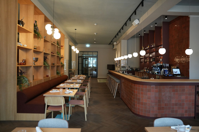 Restaurant 2, qnorke Hotel, Berlin