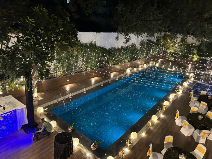 Sport & Beauty 3, Vibe By The Lalit Traveller, Faridabad