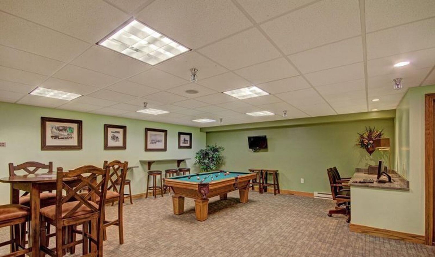 Game room, Phoenix 207 2 Bedroom Condo by RedAwning, Routt