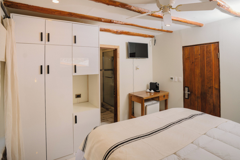 Room 3, Hotel Dorys de Lourdes, Elqui