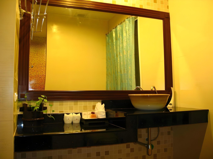 Bathroom 4, Wannara Hotel Hua Hin, Hua Hin