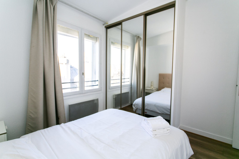Bedroom 2, Stylish 1BR in the Heart of Le Marais, Paris