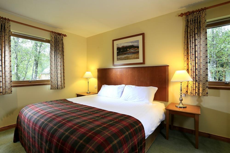 Bedroom 3, Macdonald Aviemore Hotel at Macdonald Aviemore Resort, Highland