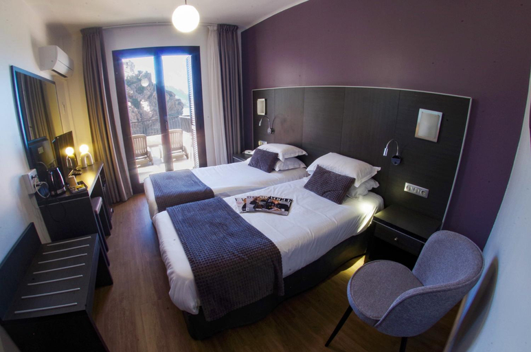 Bedroom 2, Les Flots Bleus, Corse-du-Sud
