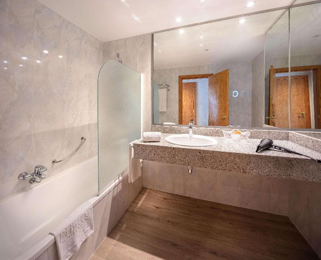 Bathroom 5, Tabaiba Princess, Las Palmas