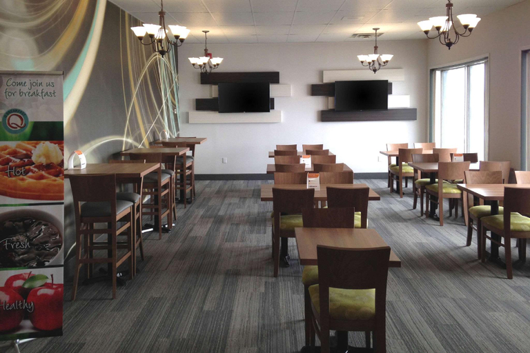 Food & Drinks 4, Quality Inn, Timiskaming