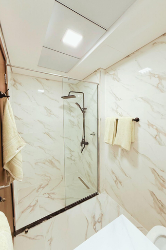 Bathroom 2, Stylish Studio Pool View JVC Elysee 3, Dubai