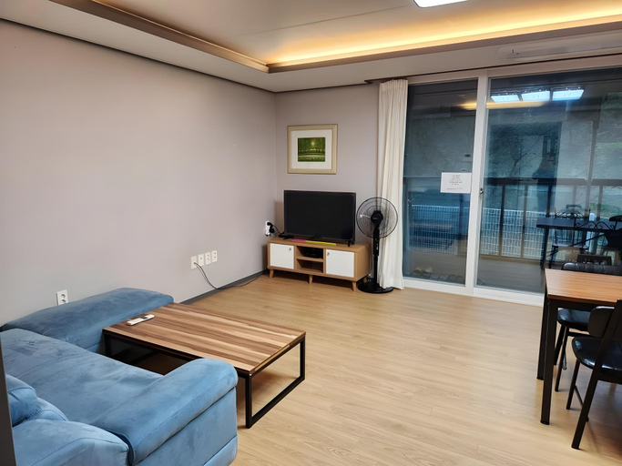 2, Goryeong Stay Forest Pension (Pool), Seongju