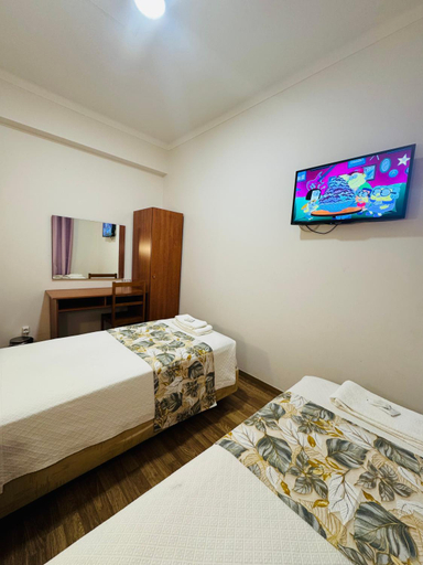 Bedroom 3, Residencial Camoes, Lisbon