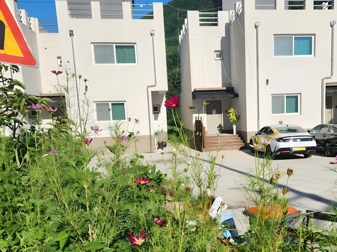 4, Goryeong Stay Forest Pension (Pool), Seongju