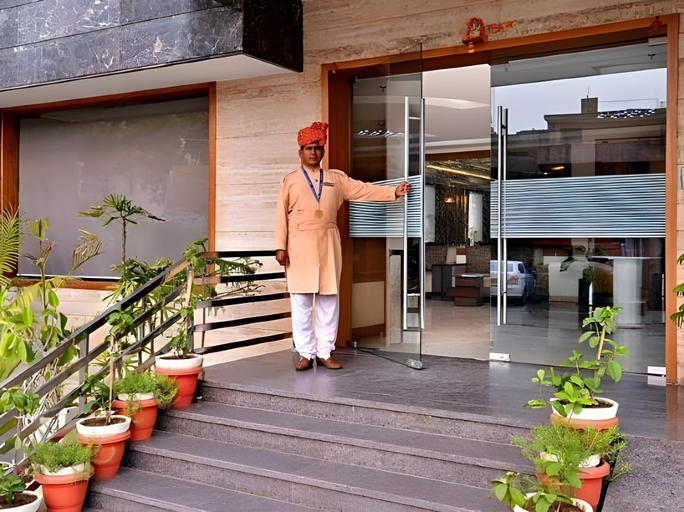 Exterior & Views 2, Hotel Seven Hills Tower, Agra