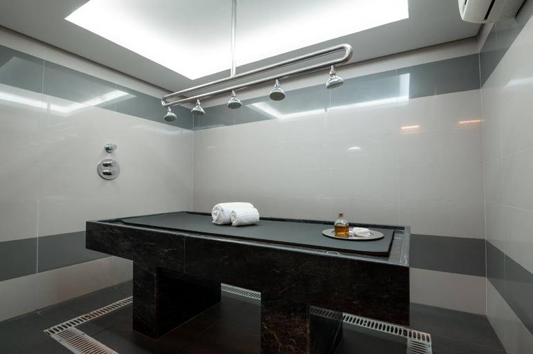 Bathroom 4, Vila Gale Evora, Évora