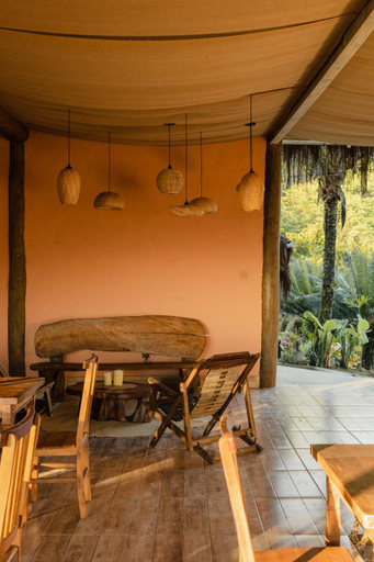 Public Area, Momento Itamambuca, Ubatuba