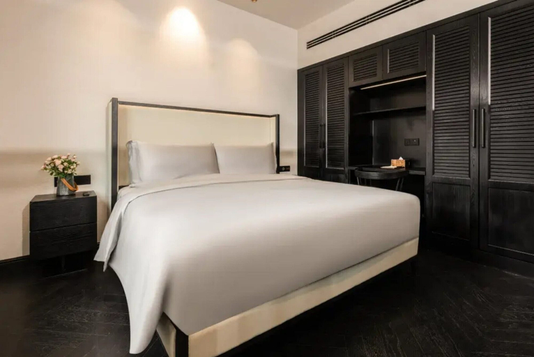 Room 4, No. 53 Chaoyang Street Hotel