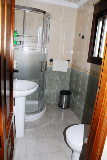 Bathroom 2, Hostal la Encina, Sevilla