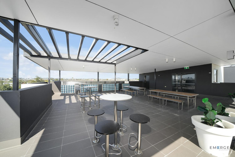 Food & Drinks 5, Mowbray East Apartments, Brisbane
