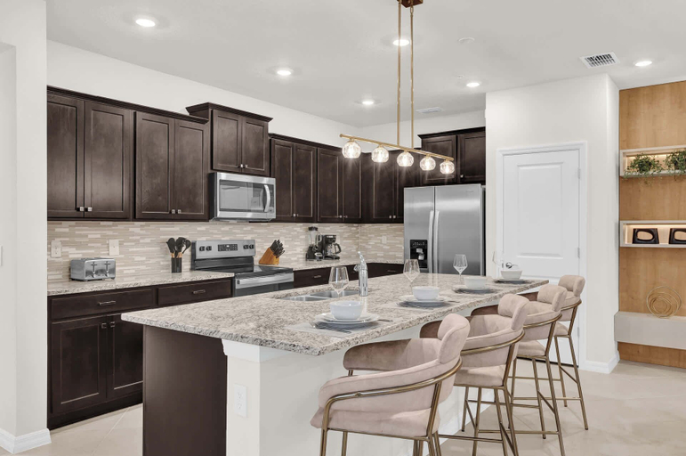 Interior 5, Upstay: 5BR Resort Home w Arcade & Private Pool, Lake