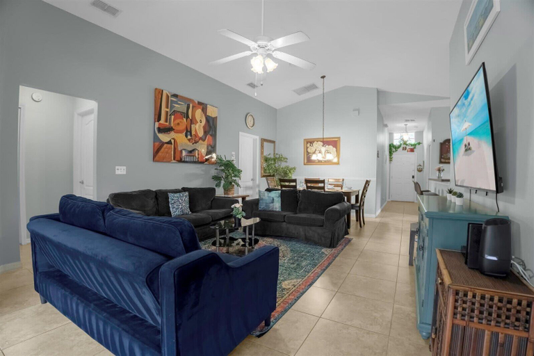 Interior 4, Upstay Lakeside Retreat w Private Pool & Game Room, Polk