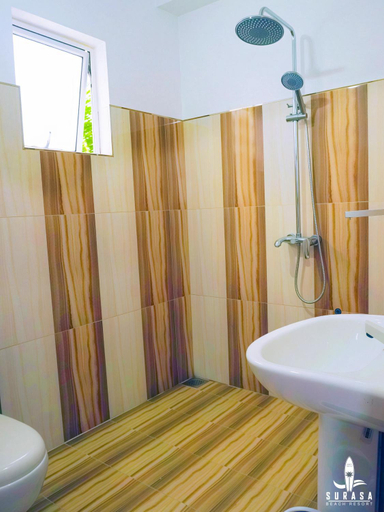 Bathroom 4, Surasa Beach Resort, Weligama