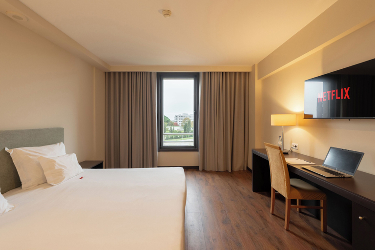 Bedroom 3, Premium Porto Maia, Maia