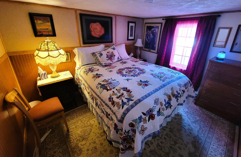 Bedroom 3, Billie's Backpackers Hostel, Fairbanks North Star