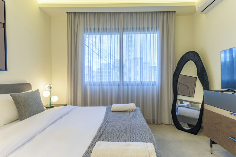 Room 5, Achrafieh Gate - Modern 3-BR Apartments, Beirut