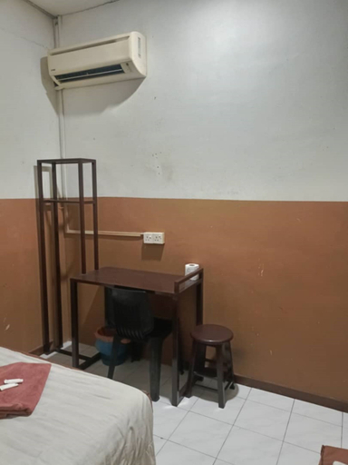 Bedroom 3, Maple Hotel, Johor Bahru