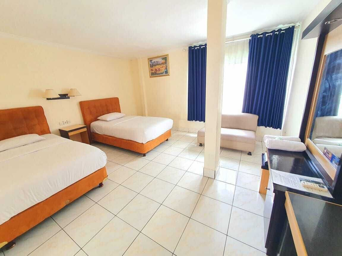 Bedroom 2, Hotel Yuta, Manado