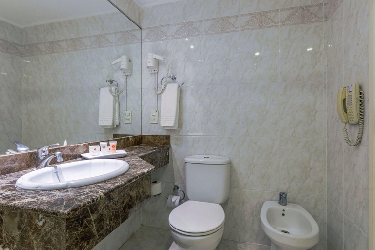 Bathroom 5, Cala di Volpe Boutique Hotel, Montevideo