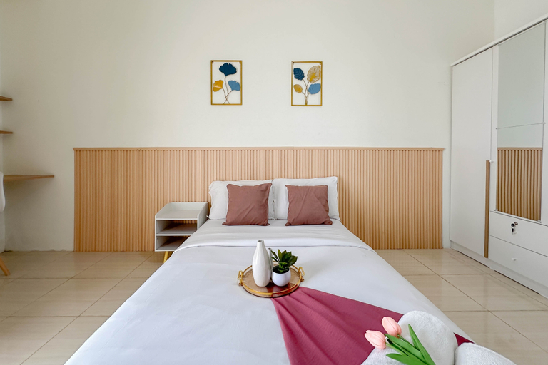 Others 2, Adequate and Comfortable Studio at Bale Hinggil Apartment By Travelio, Surabaya