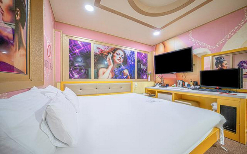 Bedroom 4, Ulsan Samsan Blue, Jung