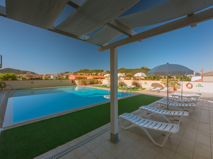 Swimming pool 5, Premium apartment in Villasimius, Cagliari