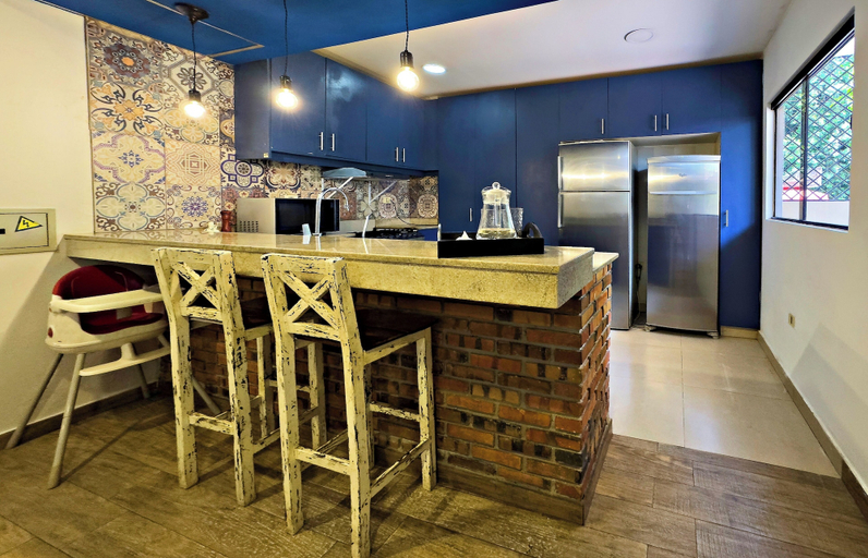 Private kitchen 4, Casa estilo americano de 2 habitaciones, Asunción