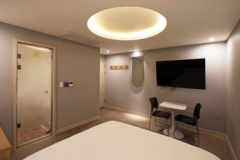 Others 5, Hotel Gem, Haeundae