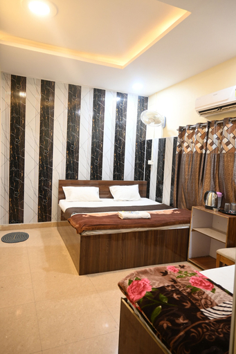 Room 2, Hotel Omkar Residency, Varanasi
