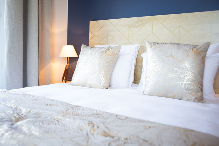 Bedroom 4, Hôtel Des Isles, Manche
