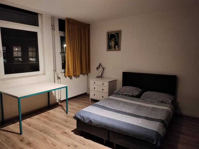 Bedroom 3, Tourist Travel Inn, Schiedam