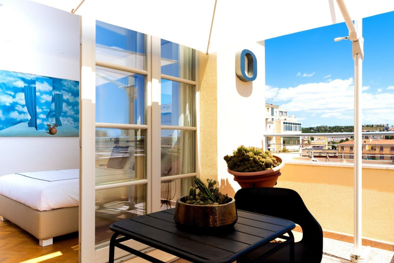 Others 4, LEOPOLDO ROOMS, Cagliari
