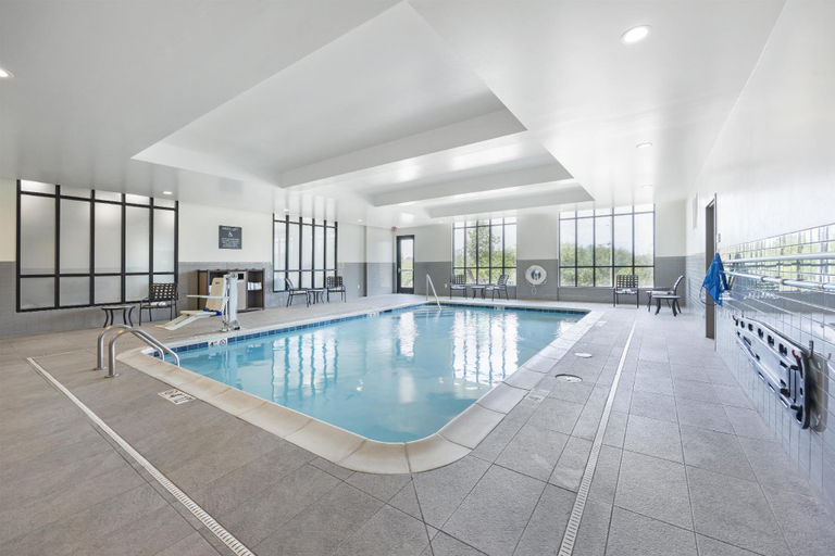 Sport & Beauty 5, Hilton Garden Inn Gallatin, Sumner