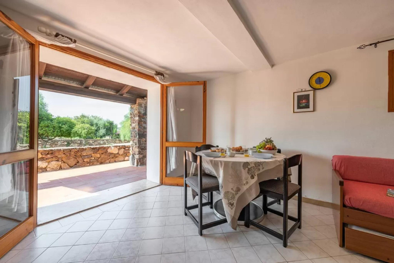 2, Beachside apartment for a relaxing holiday, Olbia-Tempio