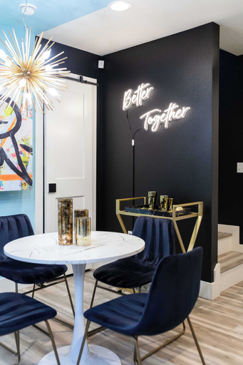 Others 5, Modern East Austin Stay Near Plaza Saltillo Stn, Travis