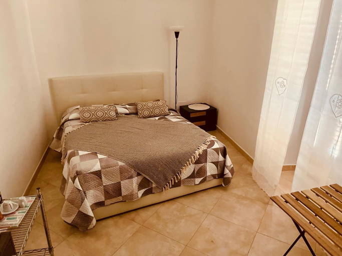 Bedroom 3, Palazzo Armony, Bari