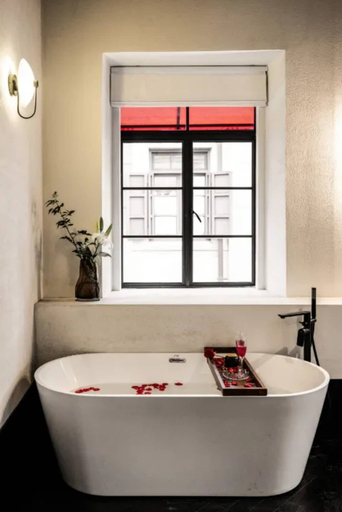 Bathroom 5, No. 53 Chaoyang Street Hotel